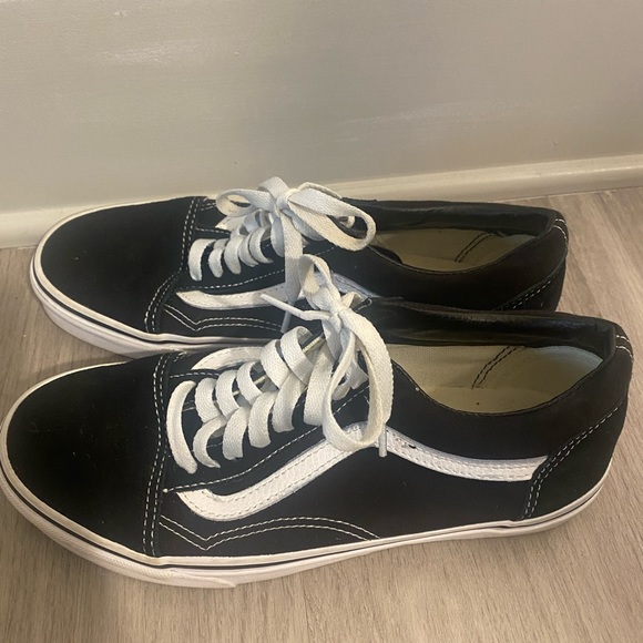Black and White Vans - Picture 4 of 5